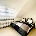 75 Qm Am Niederrhein Mit Privater Sauna Voerde